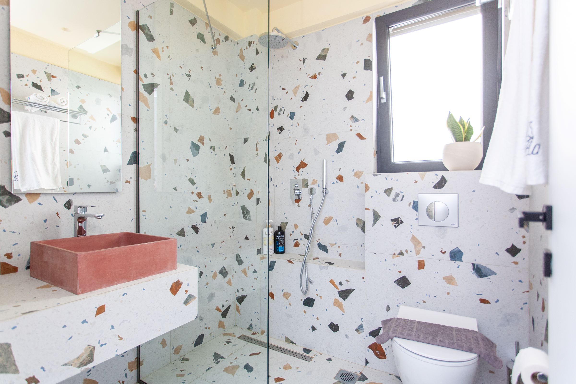 Ostria Bathroom